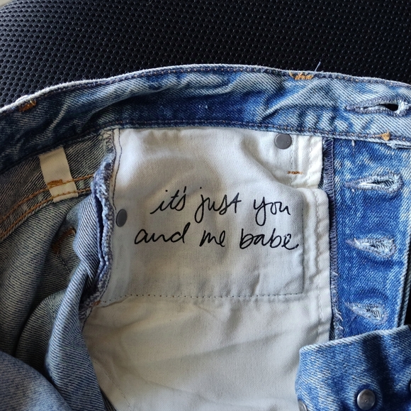 GRLFRND Jeans. Inscribed "It's just you and me babe" Karolina Size 25 - Picture 10 of 11